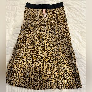 Pleated skirt animal print